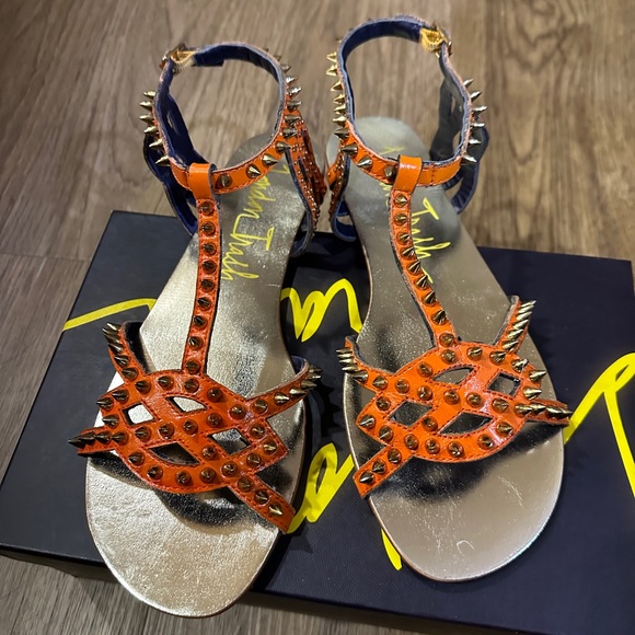London Trash Spiked Sandals - Picture 4 of 17